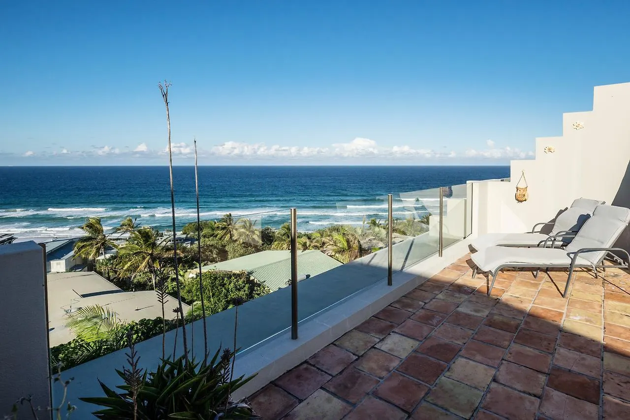 Tuscan Inspired Townhouse Minutes From The Beach صن شاين بيتش